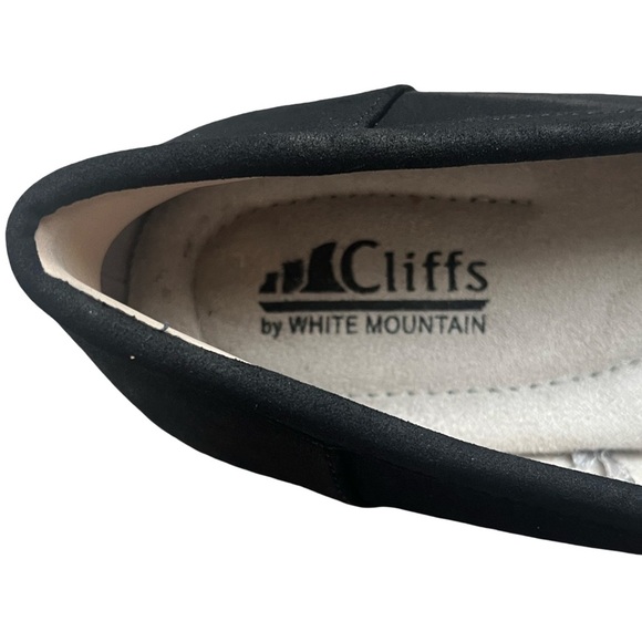 Cliffs by WHITE MOUNTAIN Black Studded Loafers. NWOT. Size 9. Great Condition. - Picture 7 of 7